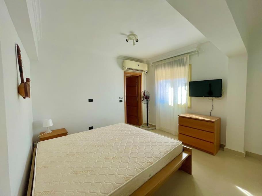 Breathtaking Luxury & Spacious Family 2-Bed 1St Row Seaview At Stella Seaview Sokhna Айн-Сохна Экстерьер фото