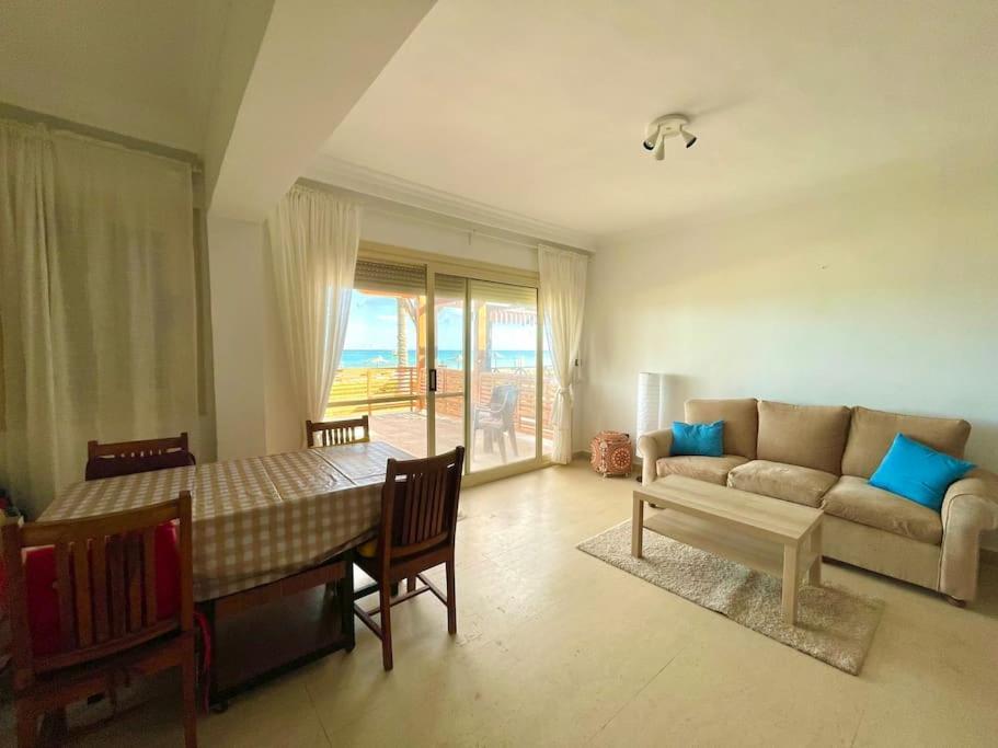 Breathtaking Luxury & Spacious Family 2-Bed 1St Row Seaview At Stella Seaview Sokhna Айн-Сохна Экстерьер фото