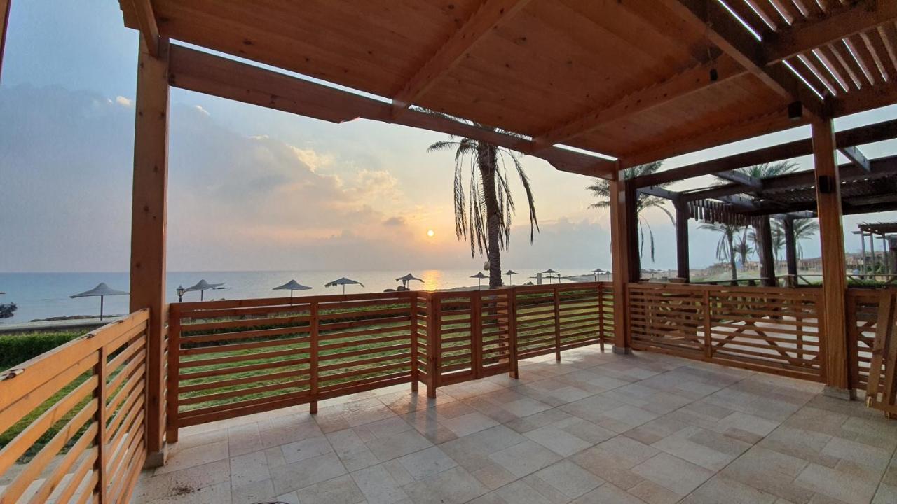 Breathtaking Luxury & Spacious Family 2-Bed 1St Row Seaview At Stella Seaview Sokhna Айн-Сохна Экстерьер фото