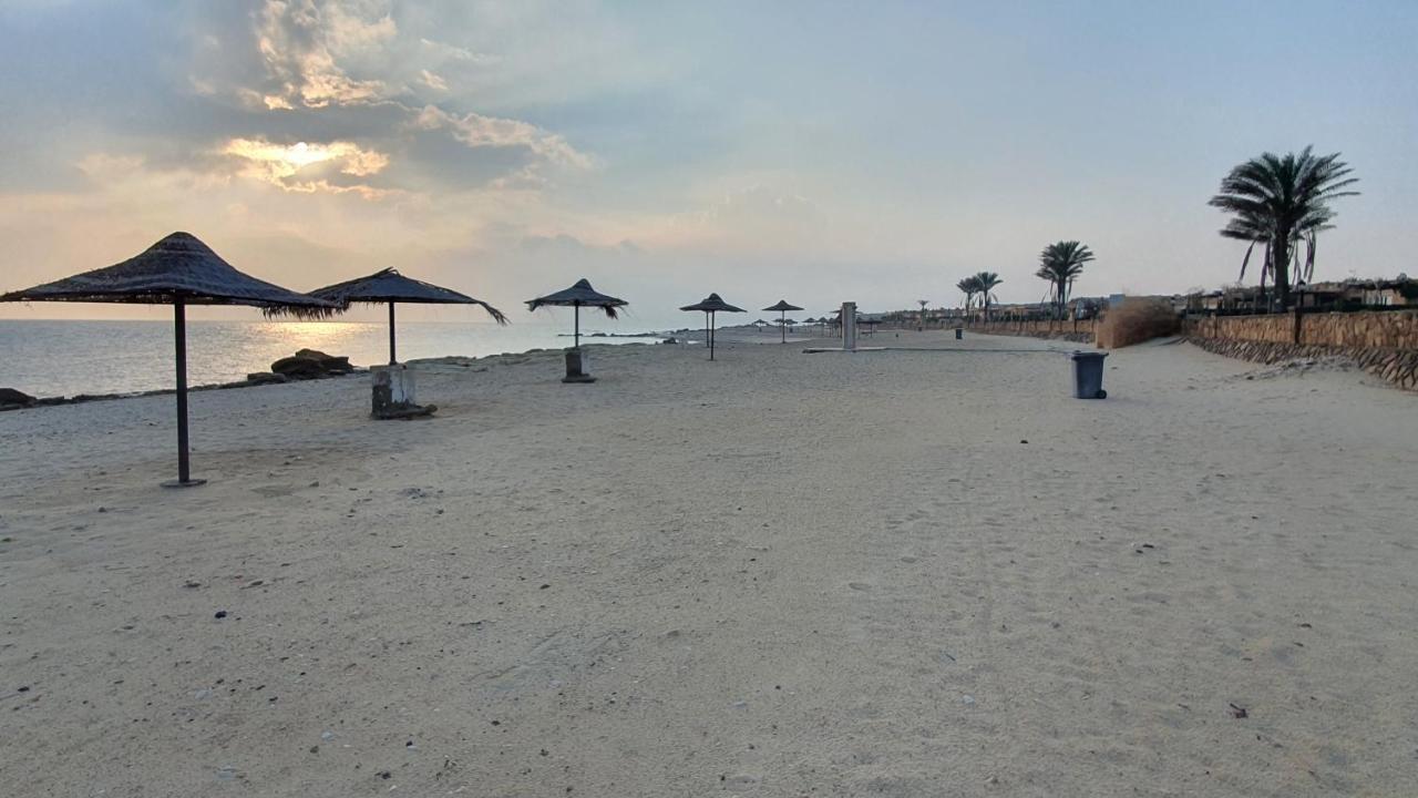 Breathtaking Luxury & Spacious Family 2-Bed 1St Row Seaview At Stella Seaview Sokhna Айн-Сохна Экстерьер фото